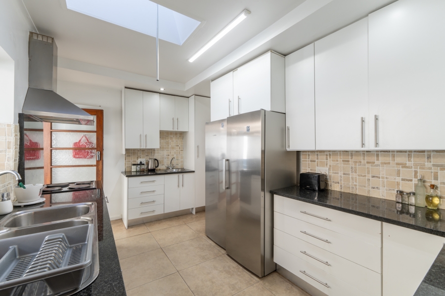 4 Bedroom Property for Sale in Plumstead Western Cape